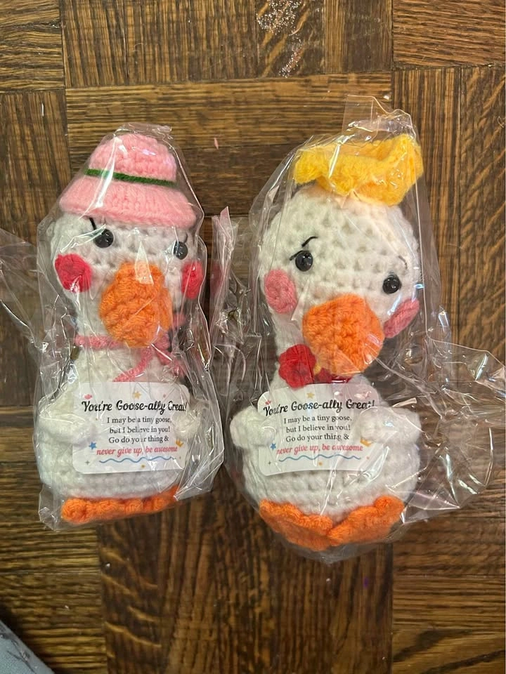 Pair of goose with saying