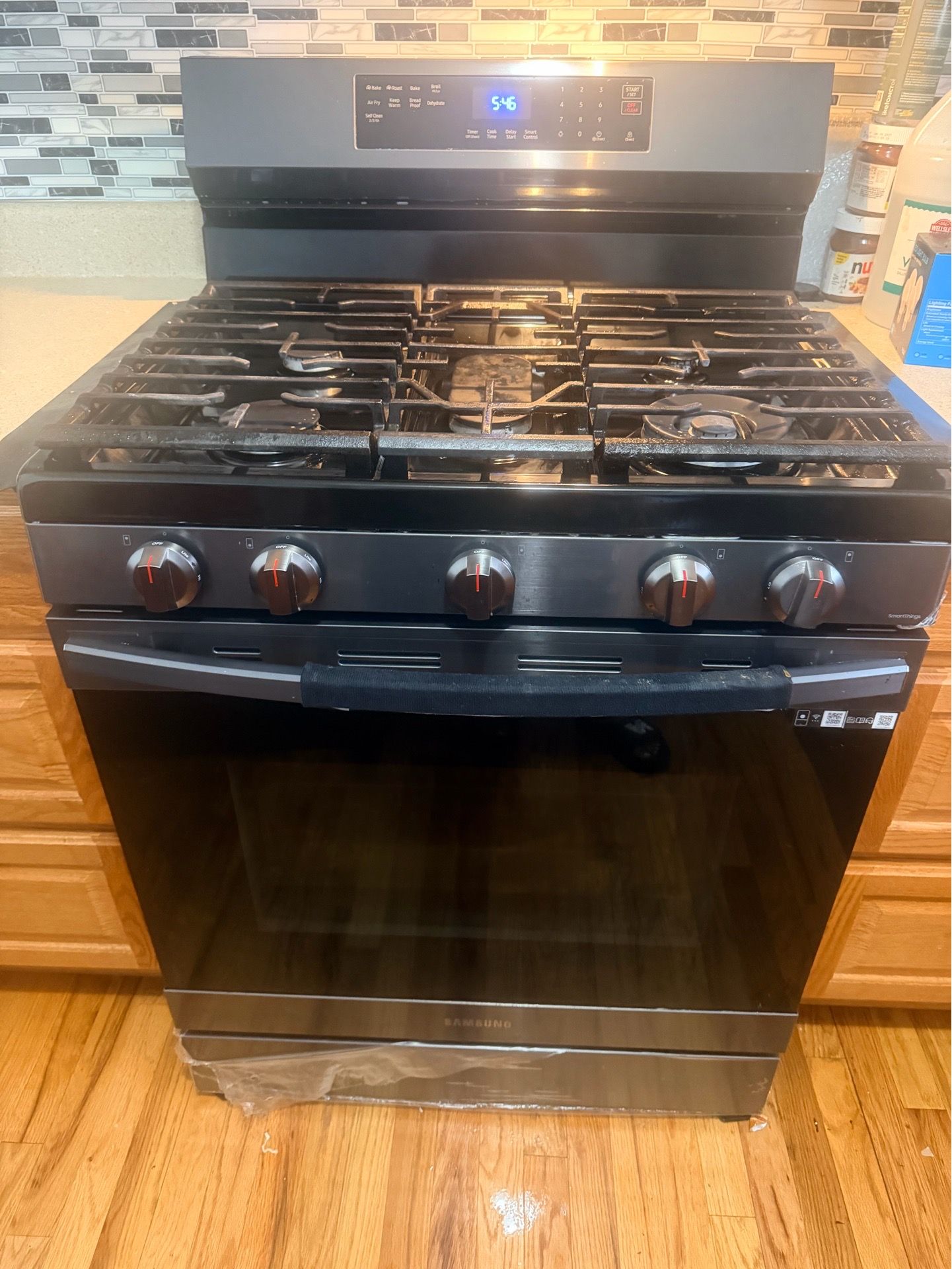 Samsung Stainless Steel Gas Range – Air Fry, Convection & Self C