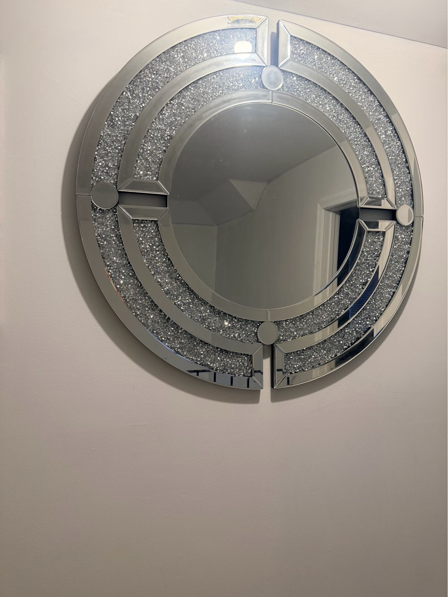 Large Round Silver Wall Mirror – Modern Decorative Mirror