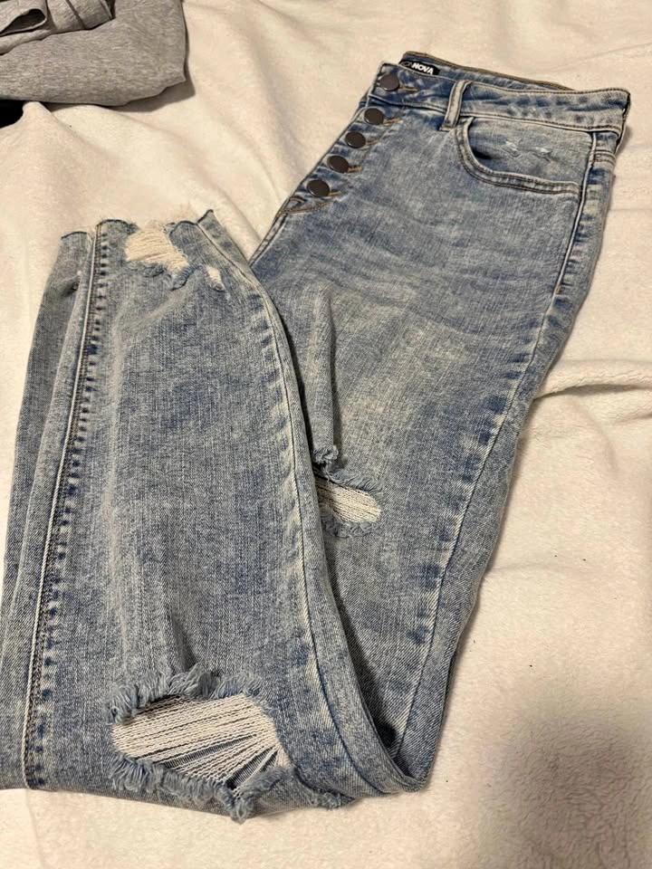 Fashion nova jeans
