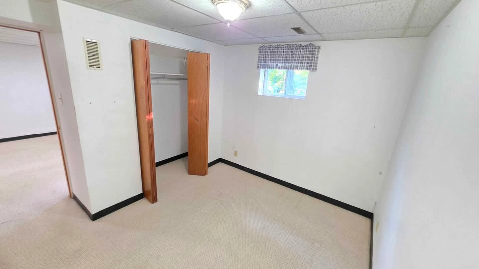 2 Beds 1 Bath - Apartment - photo 4