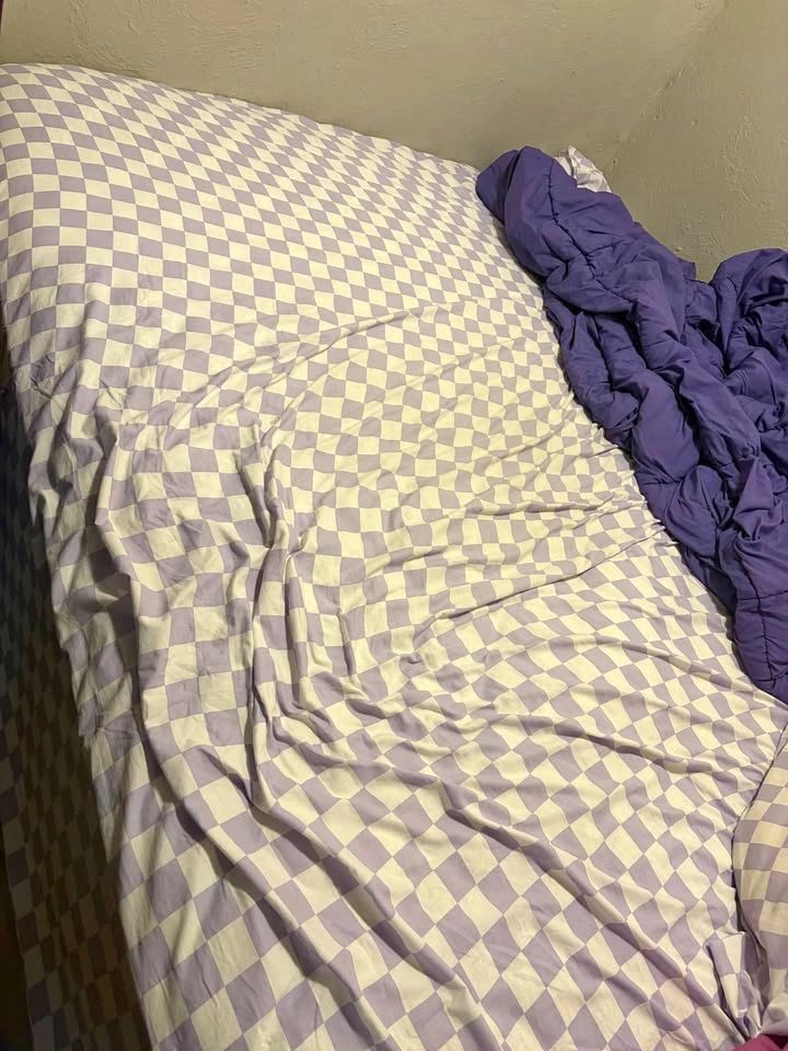 Serta medium hybrid queen mattress