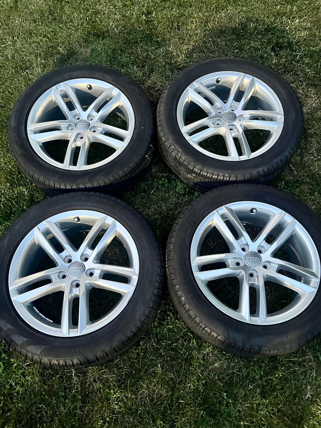 18” Audi Q3 VW Tiguan OEM MINT Pirelli All-season 235/50-18