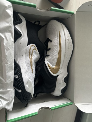 Nike Giannis Immortality 4 GS Boys Basketball Shoes Size 6Y - photo 2