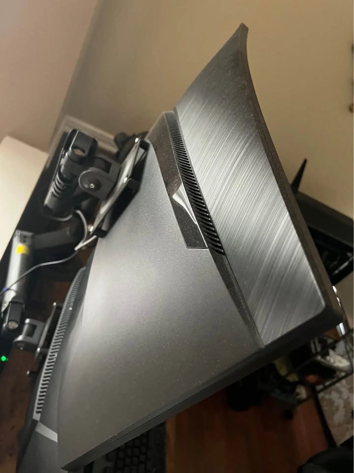 MSI Optix Curved Gaming Monitor 1080p - photo 2