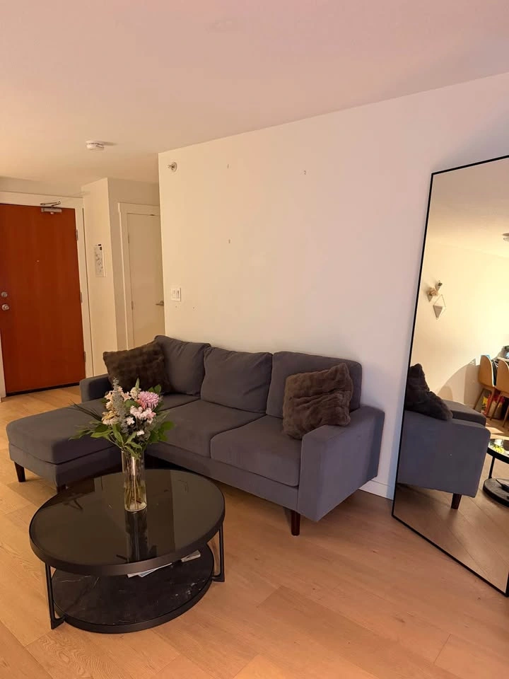 2 Beds 1 Bath - Apartment - photo 5