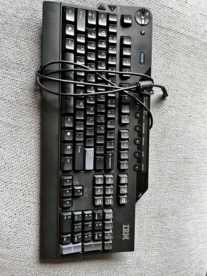 IBM SK-8815 USB Keyboard