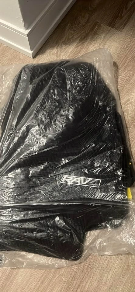 Toyota RAV4 Floor Mats - photo 2