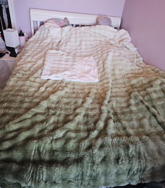 Fluffy Faux Rabbit Fur Duvet Cover Set Queen Size Green - photo 3