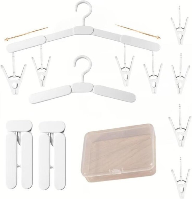 NEW Foldable Collapsible Travel Hangers 2 pcs with 4 Clips
