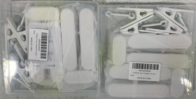 NEW Foldable Collapsible Travel Hangers 2 pcs with 4 Clips - photo 3