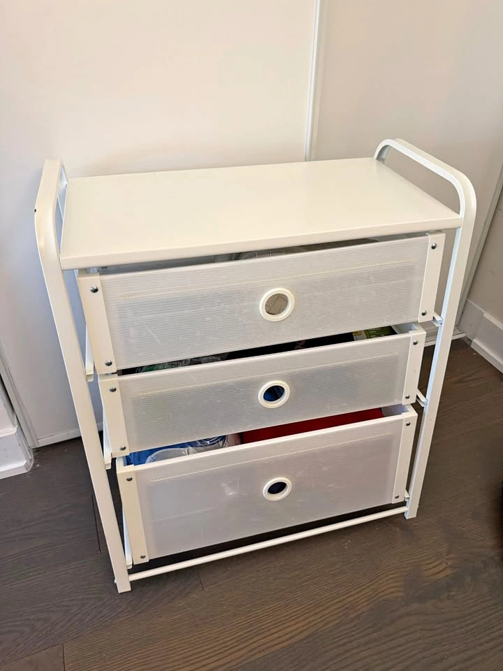 IKEA LOTE 3-drawer dresser, white, 21 5/8x14 1/8x24 3/8"