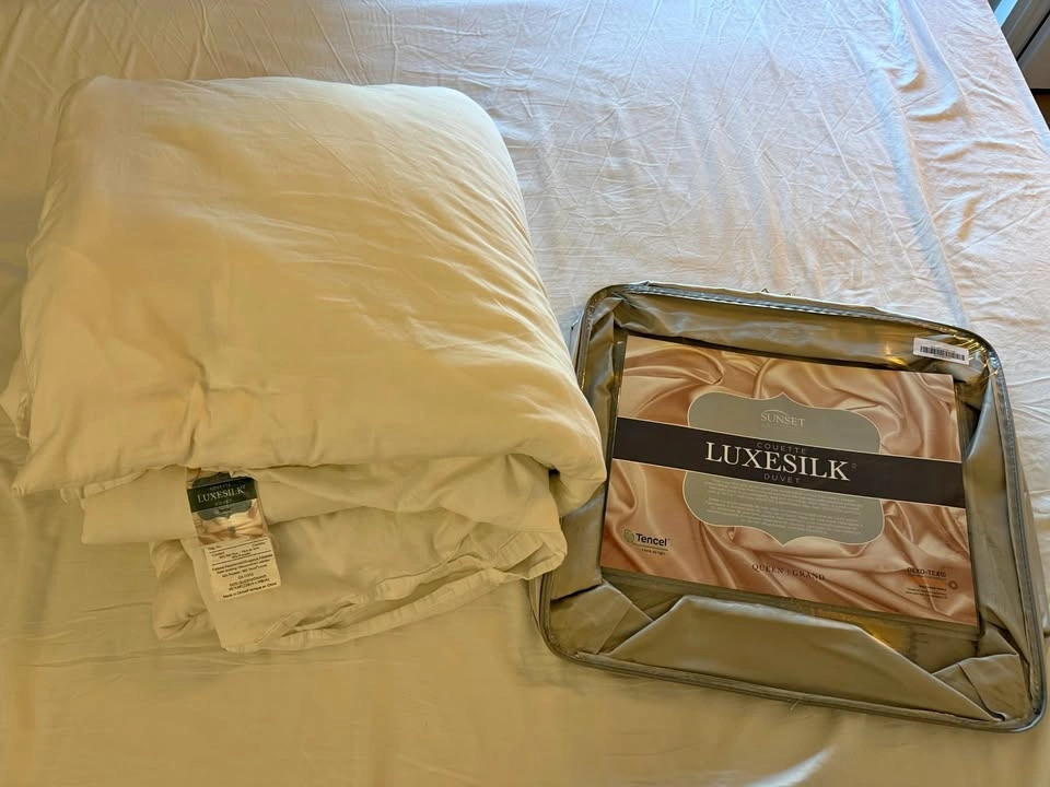 Sunset Sleep LuxeSilk Duvet QUEEN 94"L x 90"W