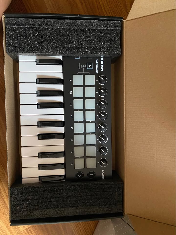 Novation Launchkey Mini Keyboard - photo 3