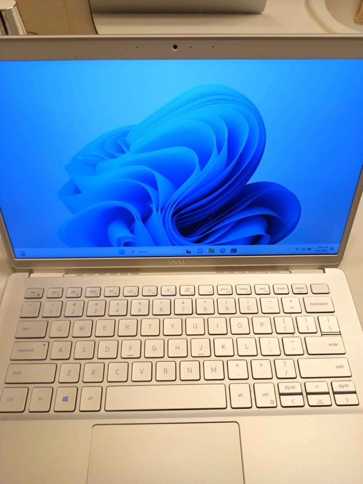 Dell Inspiron 5391 i3-10110U 4GB RAM 256GB SSD Win 11 Touch - photo 2