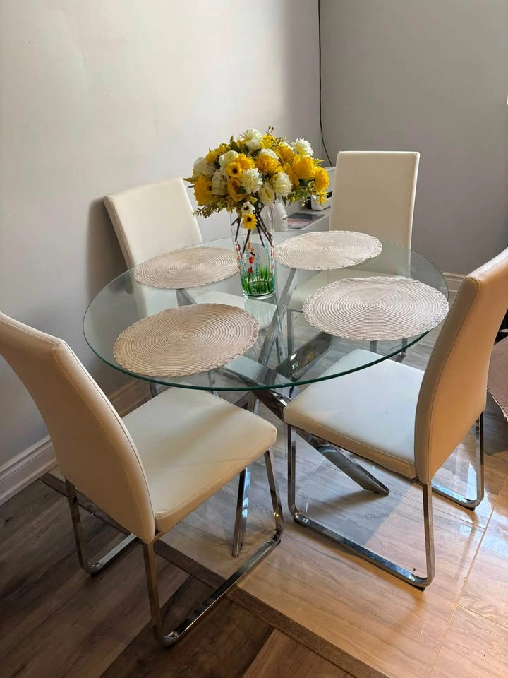 5 piece round glass dining table set - photo 2