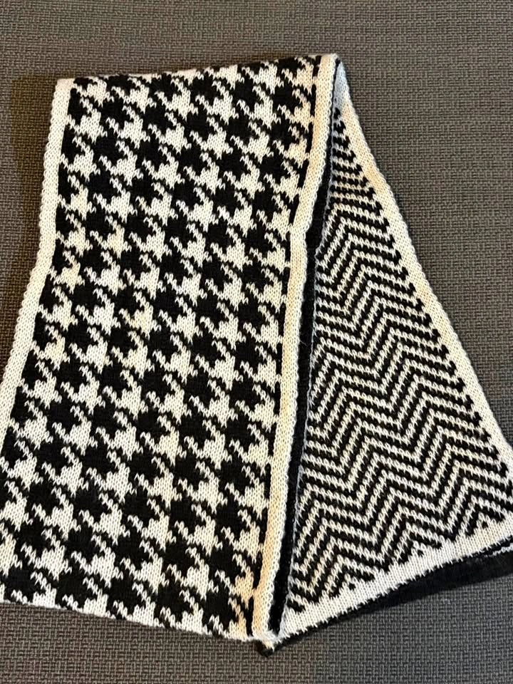 Brand New Winter Scarf Houndstooth Herringbone