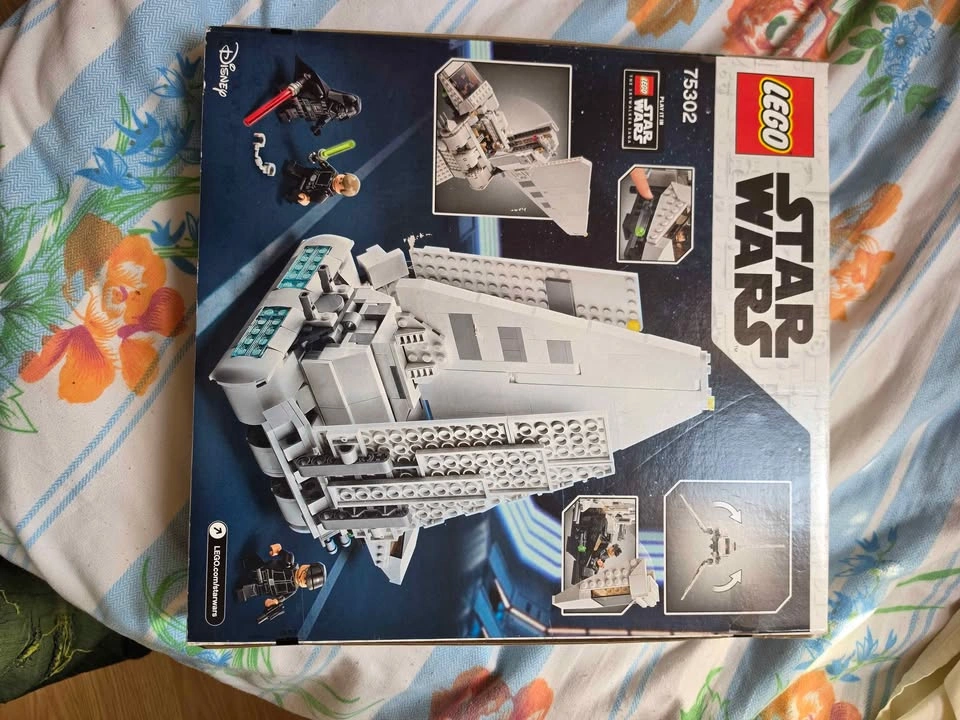 LEGO Star Wars Imperial Shuttle 75302 - photo 2