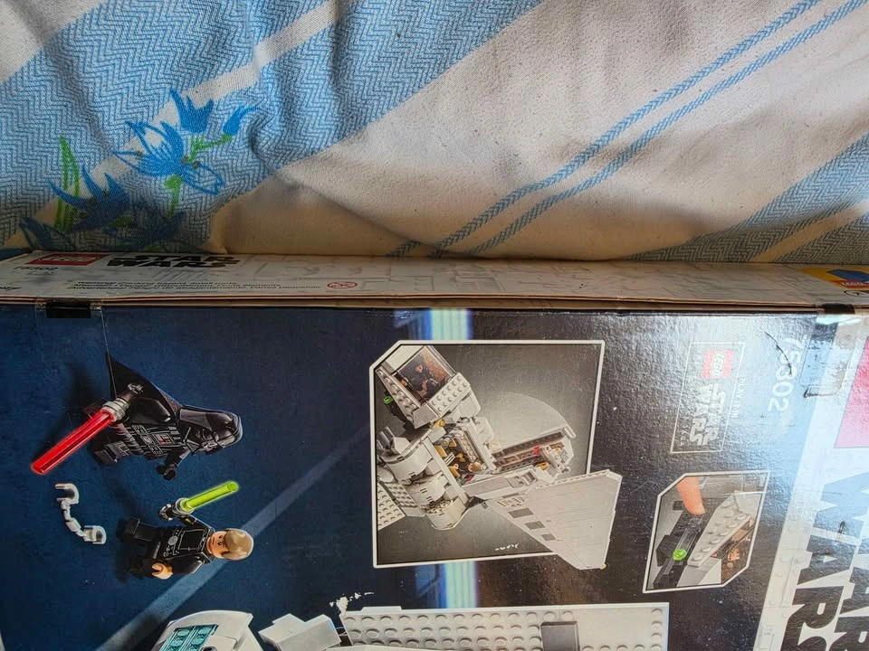 LEGO Star Wars Imperial Shuttle 75302 - photo 3