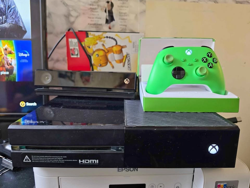Microsoft Xbox One Console with Electric Volt Controller and Kin