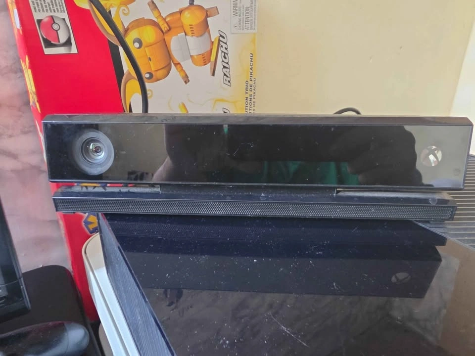 Microsoft Xbox One Console with Electric Volt Controller and Kin - photo 5