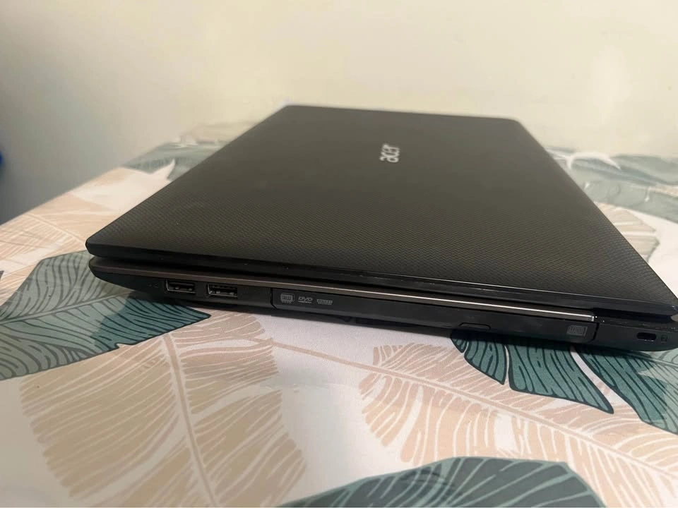 Acer laptop core i5 12gb ram 256gb ssd - photo 4