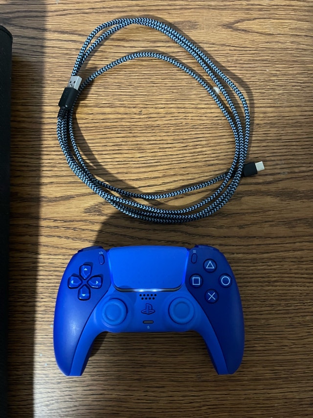 blue Ps5 Dualsense controller