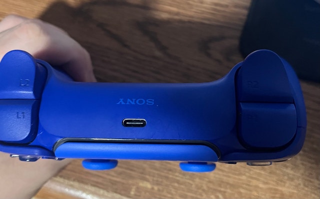 blue Ps5 Dualsense controller - photo 3