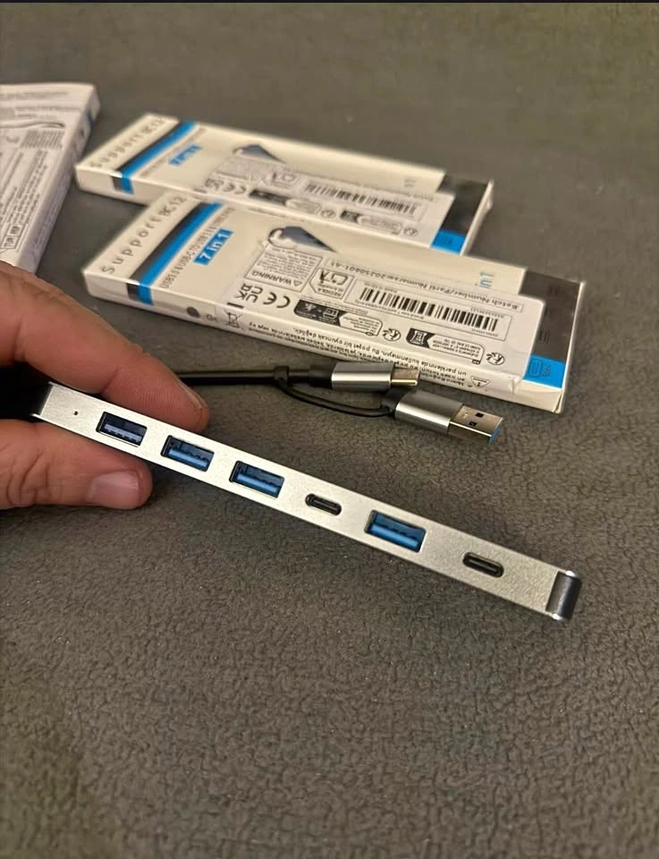 7-in-1 USB C Hub 3.0, 5V Power, High-Speed Data Transfer