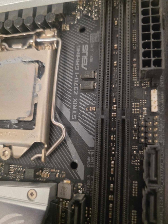 Rog z370-i motherboard with i5 8600k cpu - photo 3