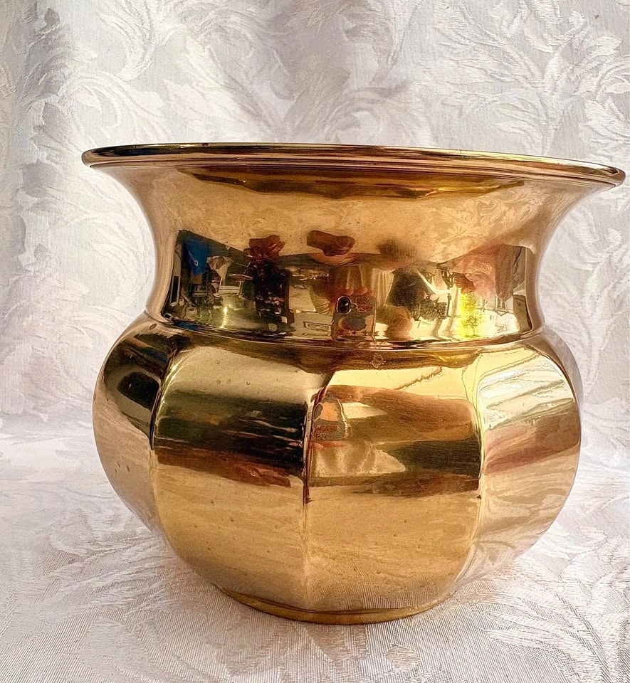 Vintage Brass Rose Jardiniere with Claw Foot Base - photo 5