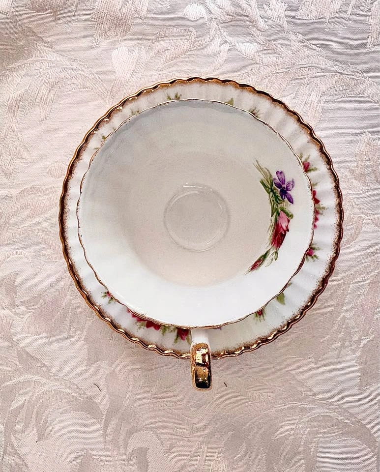 Paragon Fine Bone China Floral Teacup and Saucer Set - photo 4