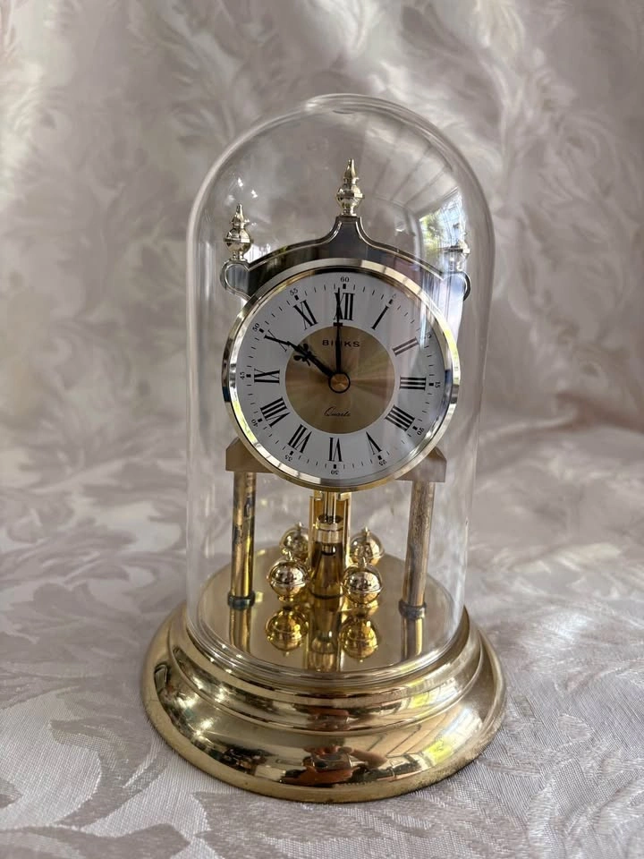 Quartz Anniversary Clock
