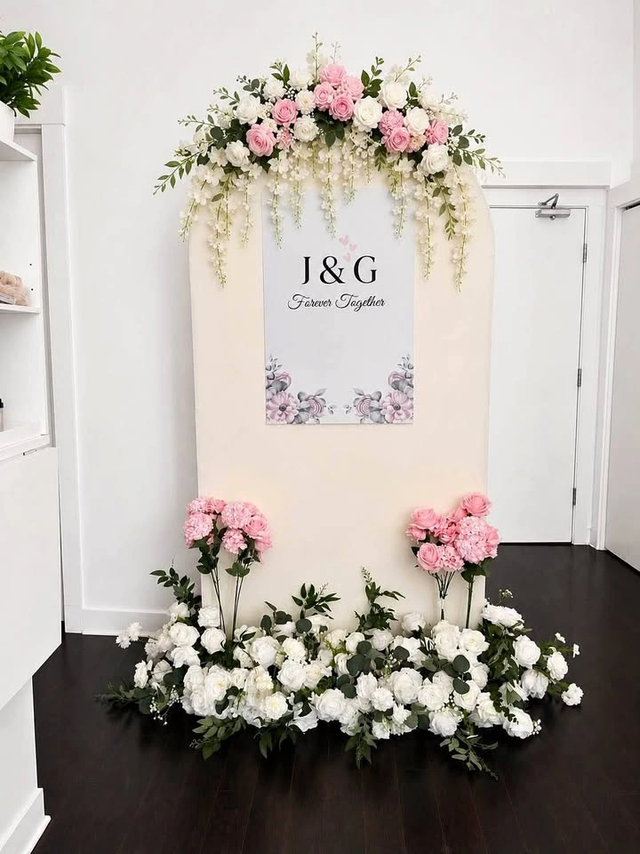 Simple floral decor