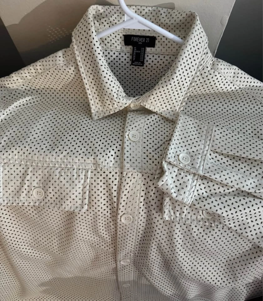 Forever 21 Men’s Shirt Large Size - photo 2