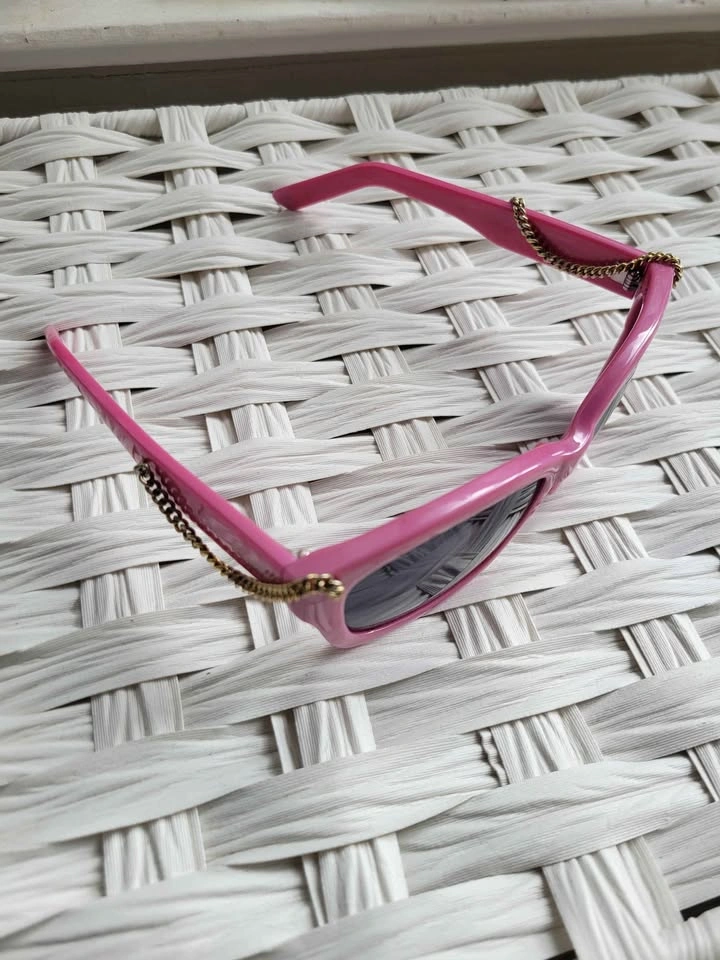 Betsey Johnson Pink Chain Sunglasses - photo 4