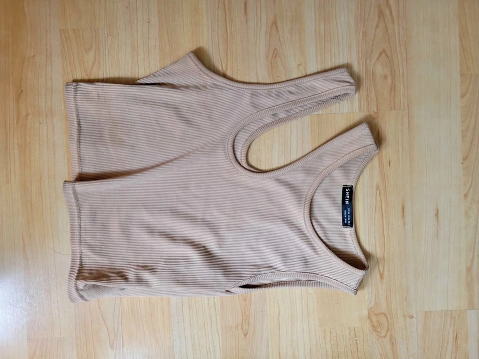 SHEIN Ribbed Tank Top