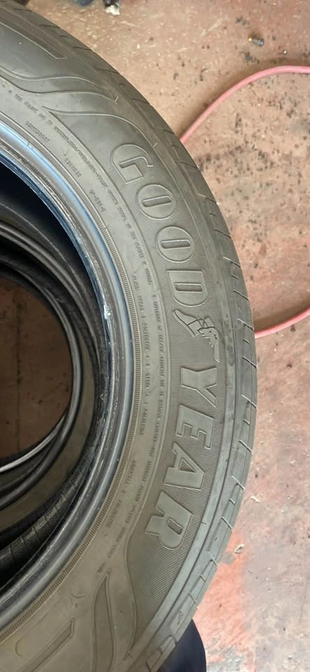 Goodyear Assurance Fitness 215/65R17 - photo 2
