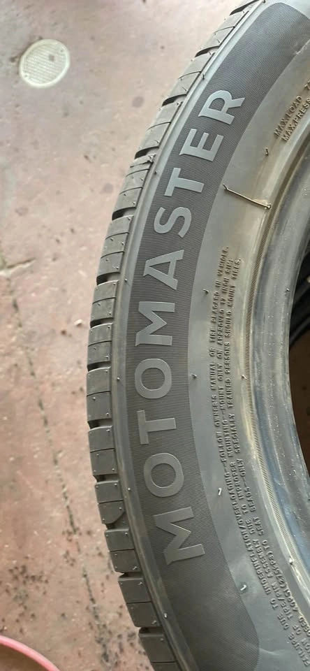 Motomaster hydra edge plus 235/55R17 - photo 3
