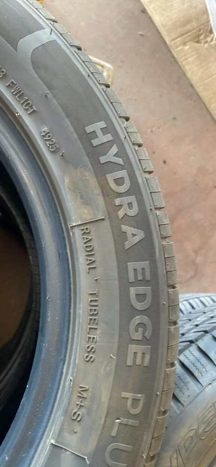 Motomaster hydra edge plus 235/55R17 - photo 4