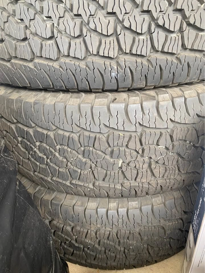 275/60R20 BF Goodrich Trail-Terrain T/A 115T - photo 2