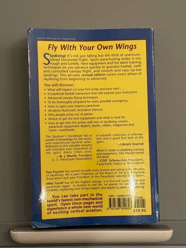 The Skydiver's Handbook by Dan Poynter and Mike Turoff (Paperbac - photo 2