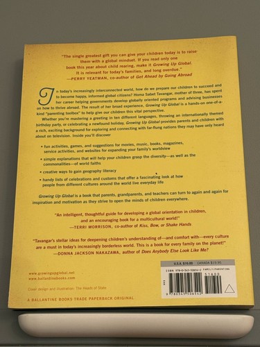 Growing up Global by Homa Sabet Tavangar (Paperback) - photo 2