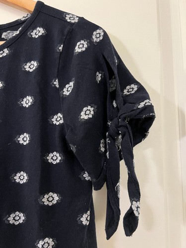 LOFT Navy Patterned Sweater - Short Sleeves with Ties - Size XS - photo 4