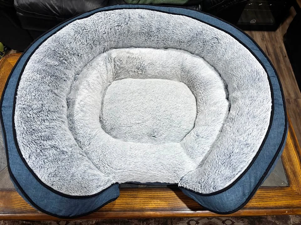 Dog/Cat Bed With Zippers To Remove For Washing