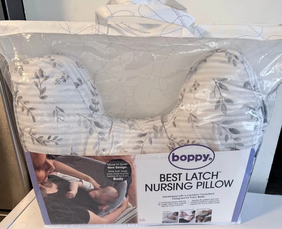 Like new - Boppy Latch Nursing Pillow