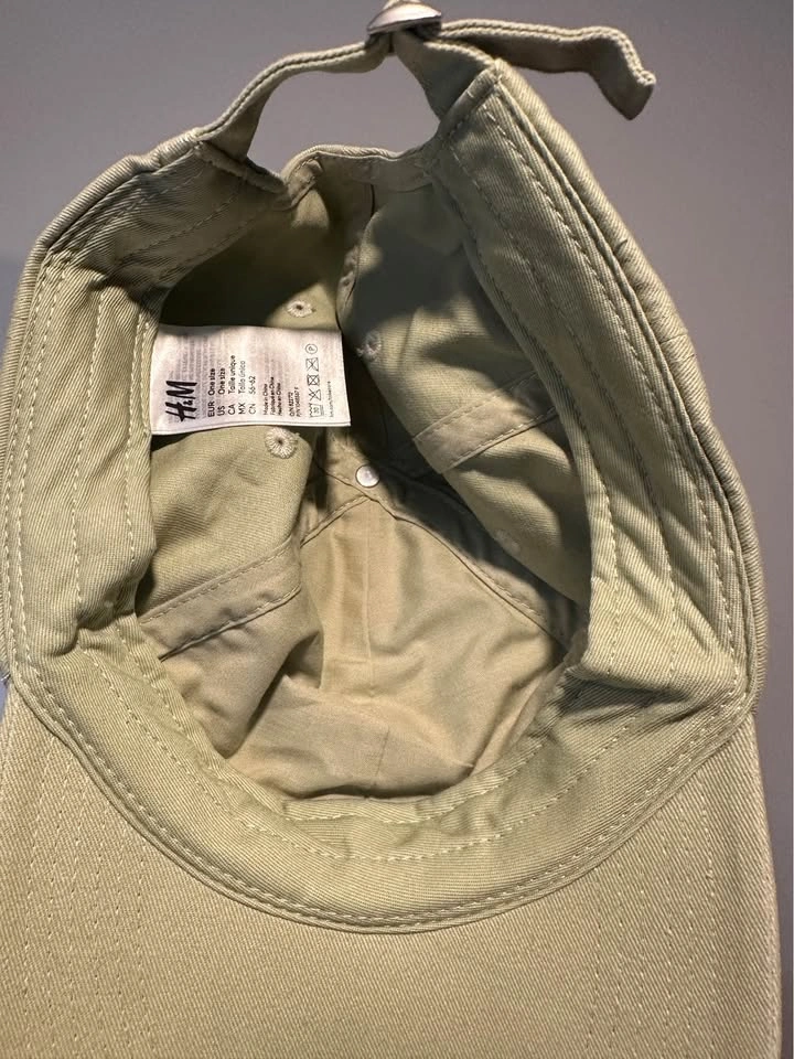 H&M Baseball Cap - photo 3