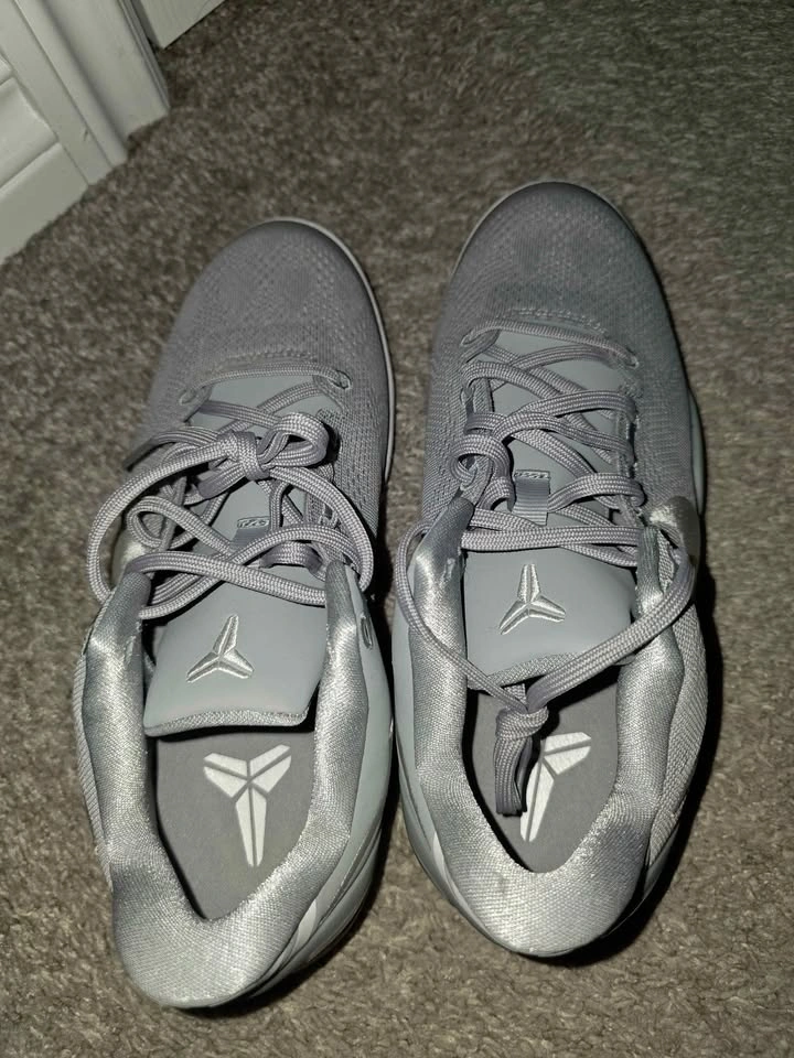 Nike Kobe VIII (GS) Wolf Grey Size 6.5Y *firm price* - photo 2