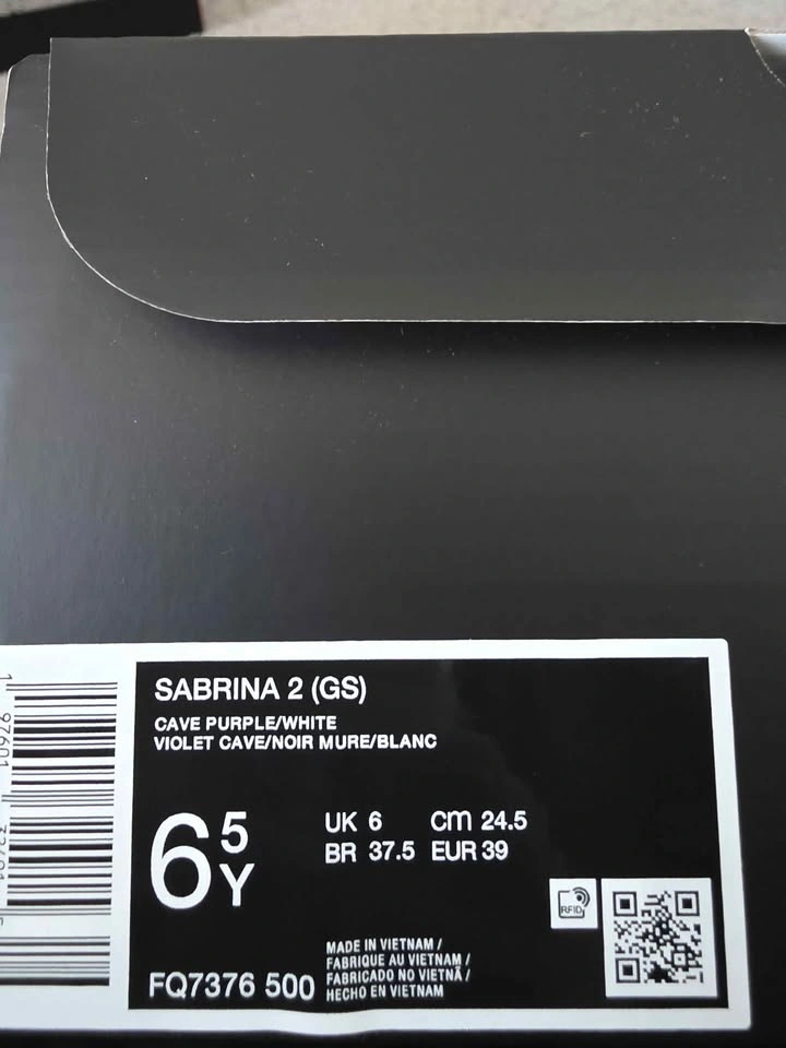 Nike Sabrina 2 (GS) Size 6.5Y *firm price* - photo 3