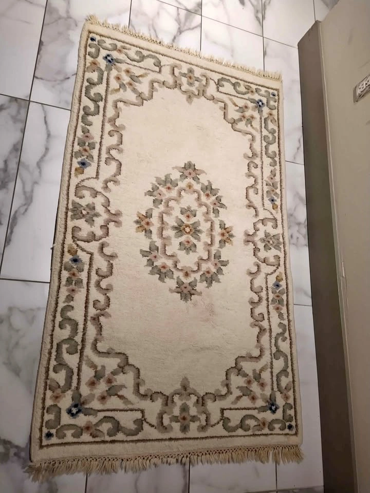 Rug